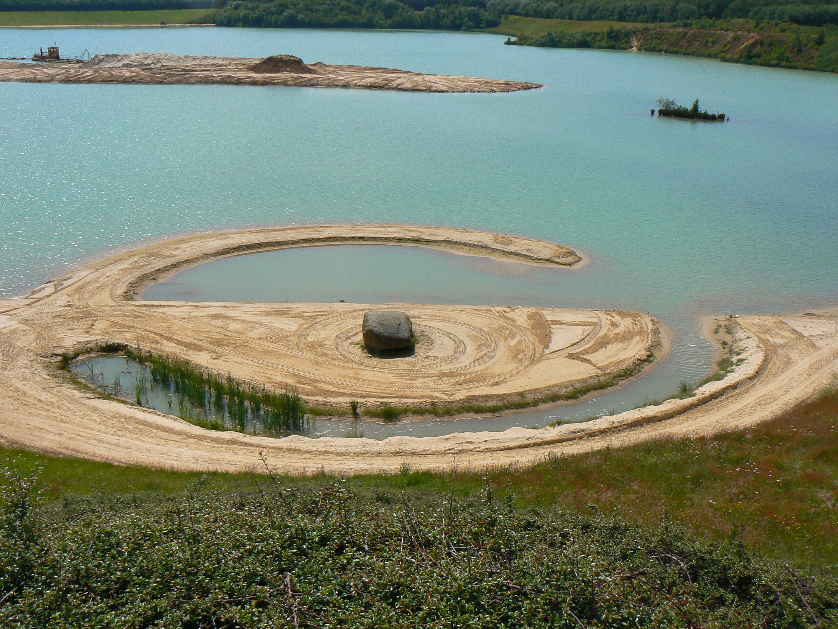 Broken Circle/Spiral Hill wordt monument